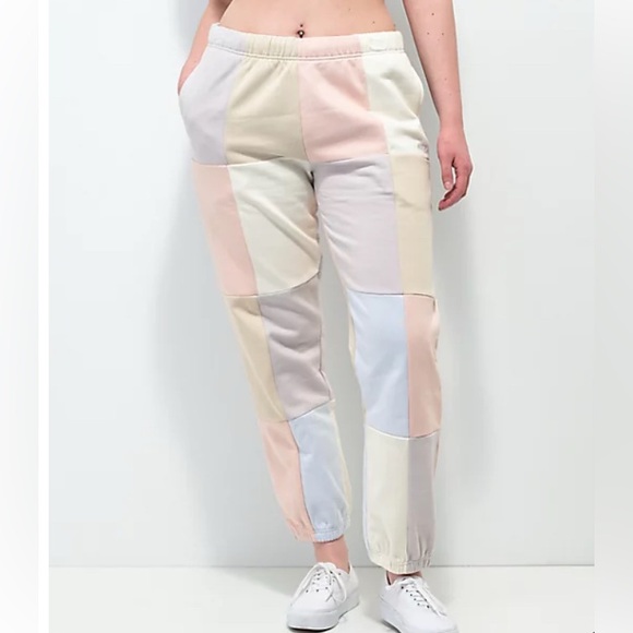 OBEY Lockdown Pastel Colorblock Hoodie and Jogger Set - Picture 4 of 6